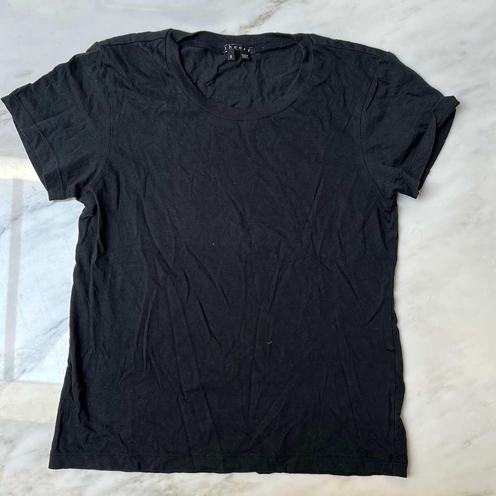 Theory Tshirt, soft Peruvian Cotton, size Small, Black